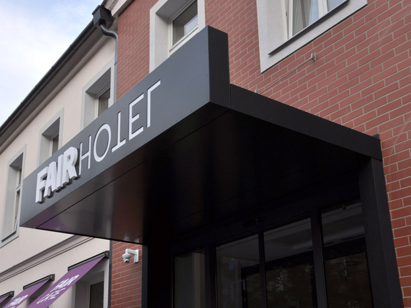 Průčelí Fair hotelu
